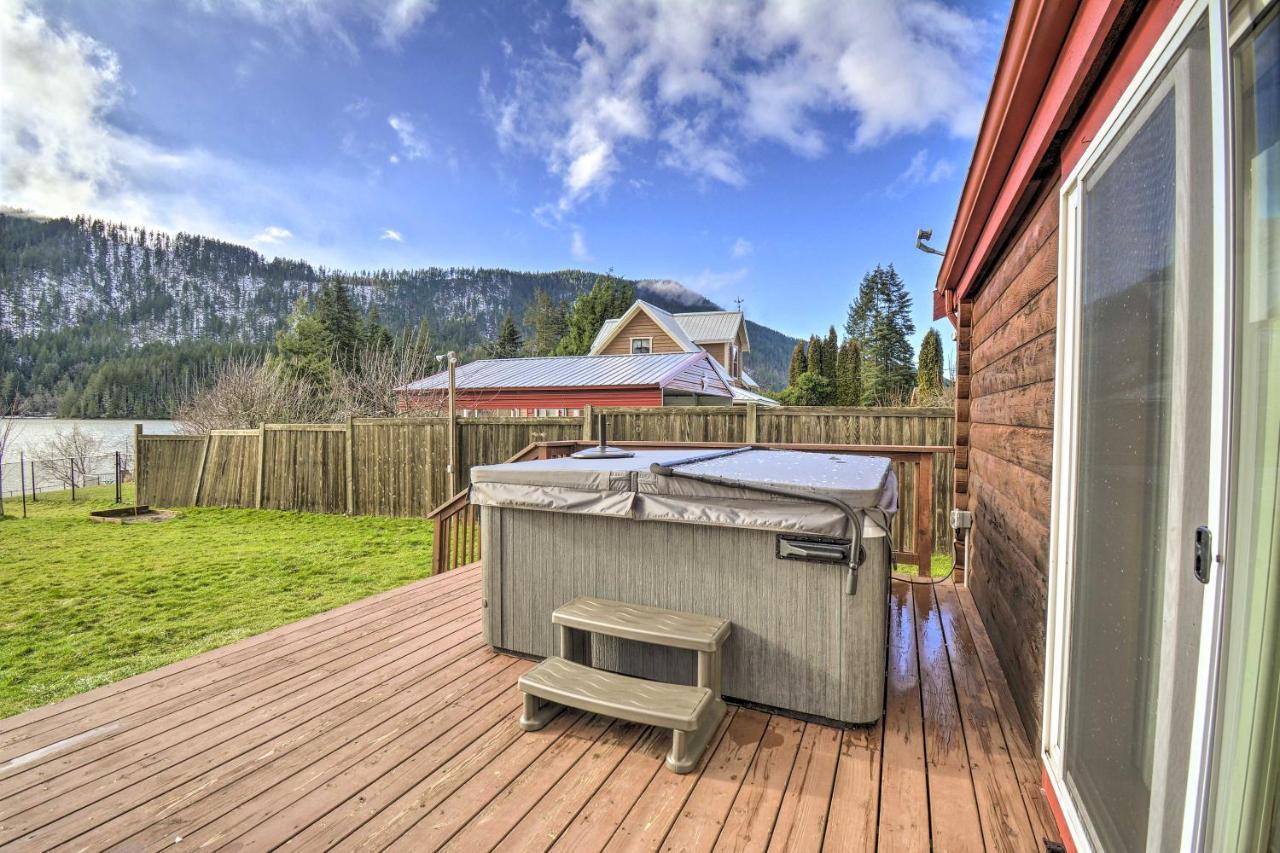 Lakefront Cabin With Stunning Mountain Views And Dock! Mineral Exteriér fotografie